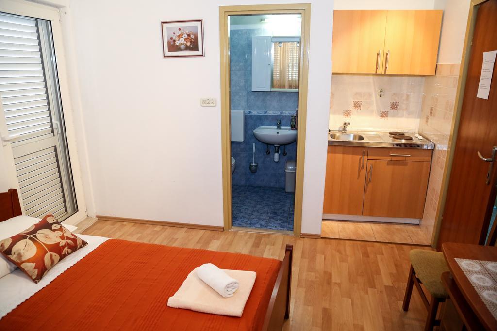 Apartments Dragica Milna  Exterior foto