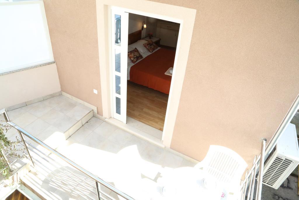 Apartments Dragica Milna  Exterior foto